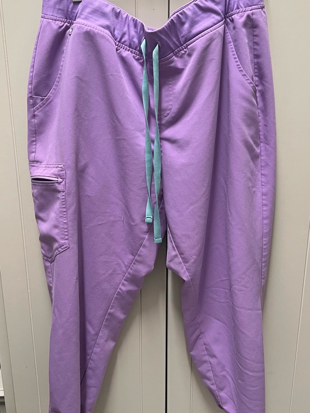 Figs Women’s Petite Lilac Joggers